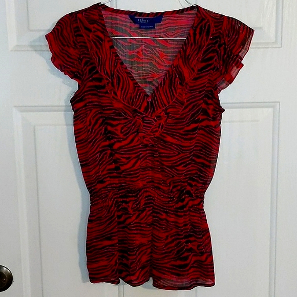 Jrs Miley Cyrus Zebra Print S/S blouse w/ruffled V-neck and ruffled slee…